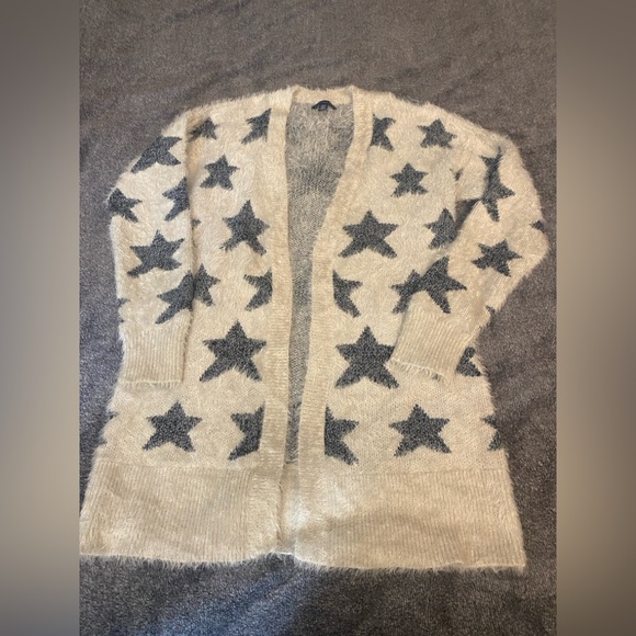 American Eagle Outfitters Sweaters - American Eagle Women’s Open Front Cardigan‎ Long Sleeves Star Print Medium